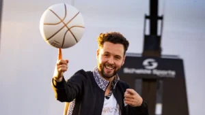 SHOWCASE-POINT-OUT-NBA-HENNESSY-scaled-1