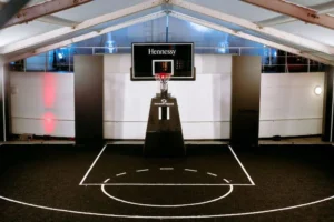 cOURT-NBA-HENNESSY-2