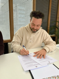 image_2025-09-17_125333728