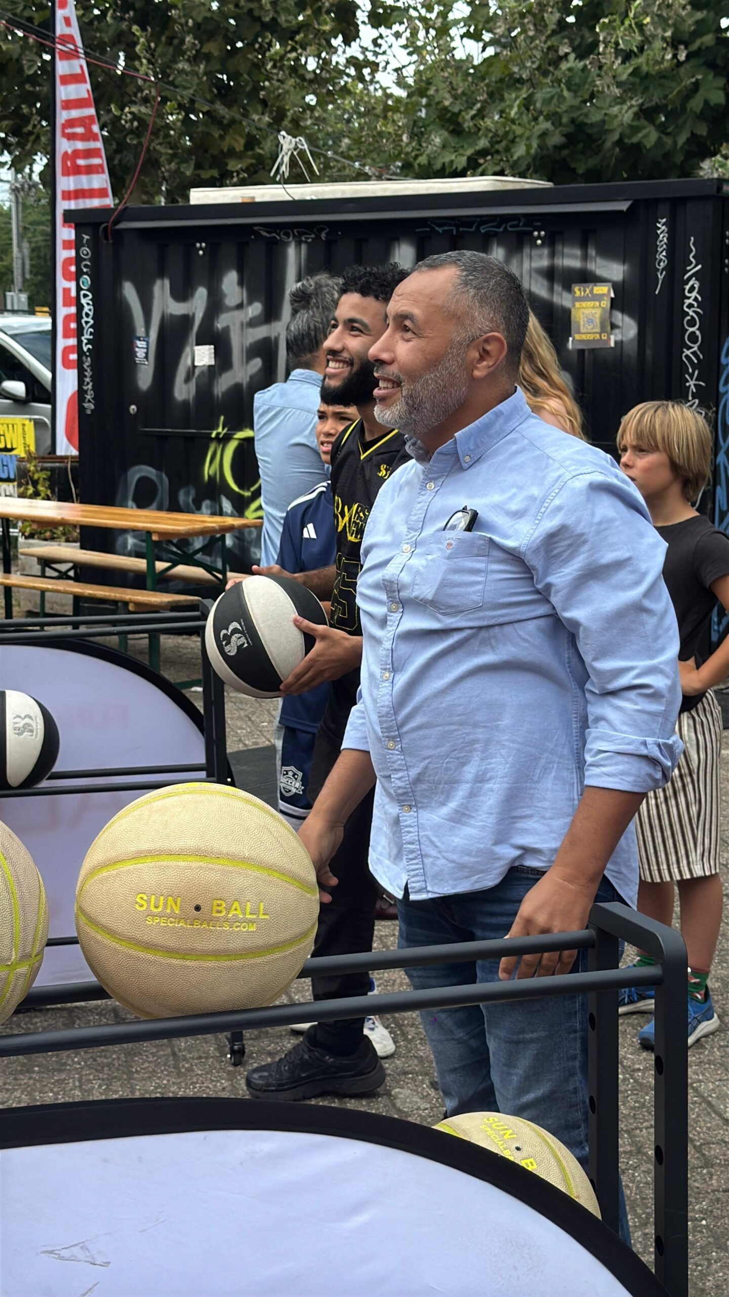 WhatsApp_Image_2025-09-03_at_16.33.45_08aae0fe Aymen met zijn vader