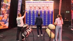 Vier op een rij x Showcase Basketball