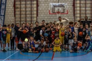Vijftig jaar Zoebas: een dag vol skills, plezier en records met Showcase Basketball