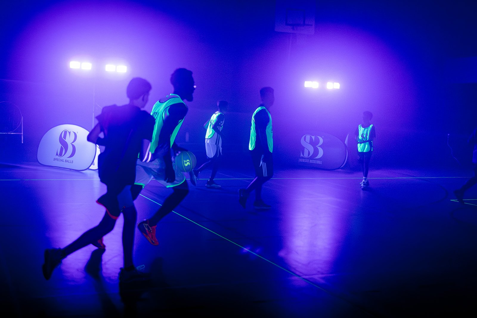 Zoebas Glow in the Dark event