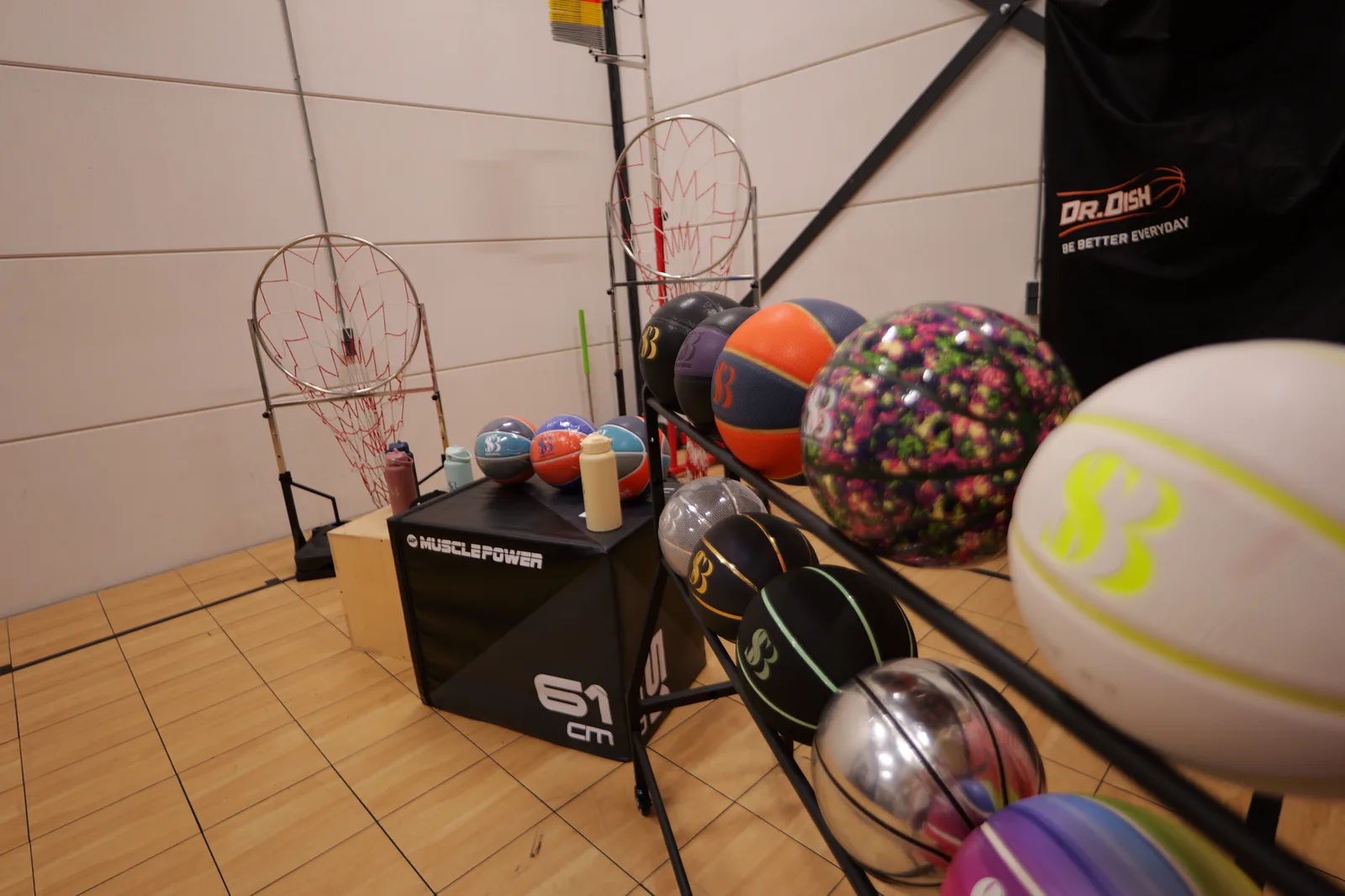 Rek met special balls en skill-ringen in House of Skills