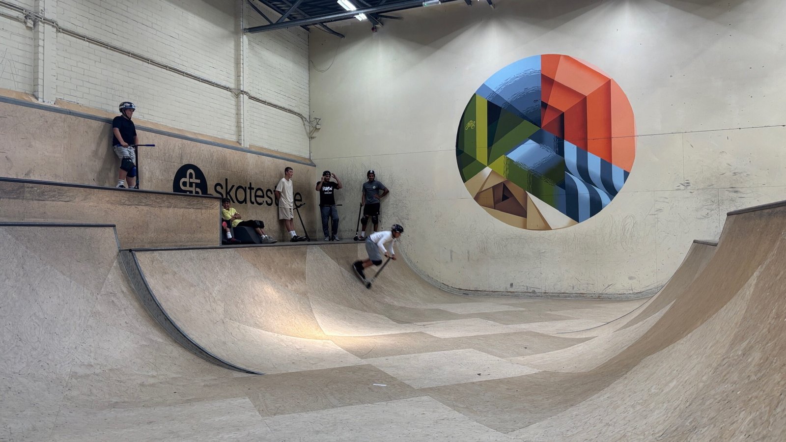 Skater in de bowl van Skateland Rotterdam tijdens de Rotterdam Street Culture Week